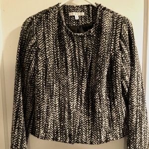 Cabi Jacket Tweed Wool Blend Black /White,Size 4, zip front with snap